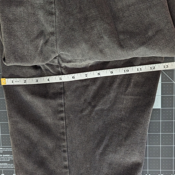 Marlboro Classic Men's Gray 100% Brush Cotton Moleskin Straight Fit Jeans. Italy - Picture 10 of 16